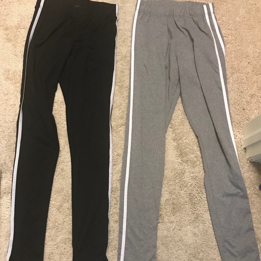 Black and grey tight leggings